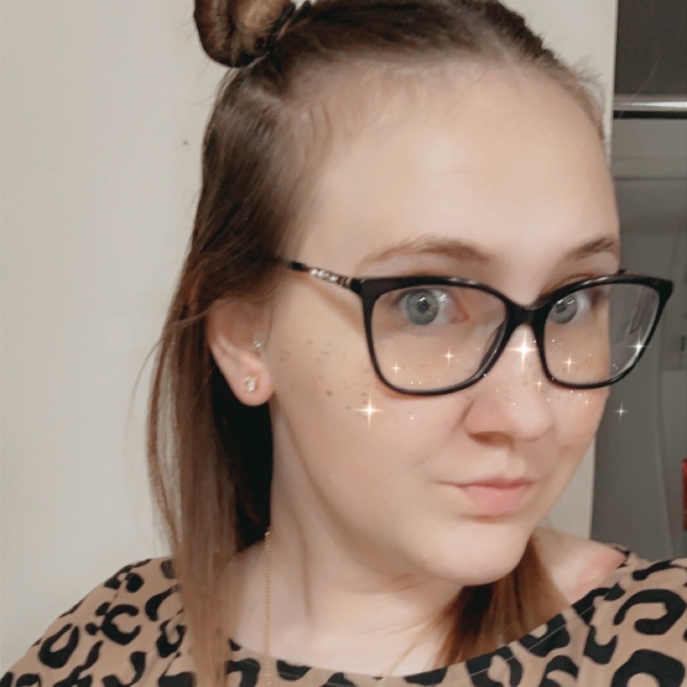 Meet your Posher, Erica